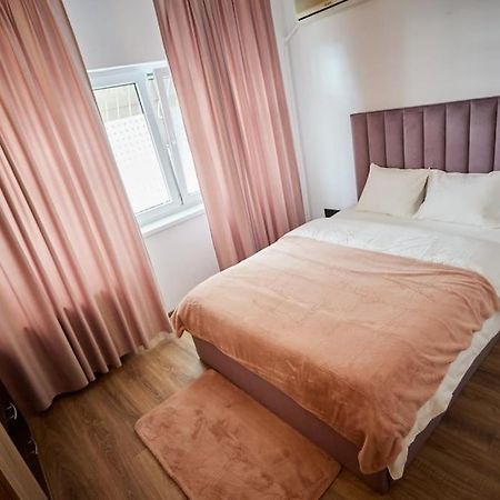 Queen Apartment Athenee Bucharest Exterior photo